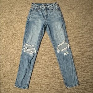 American Eagle Distressed Blue Jeans Size 4